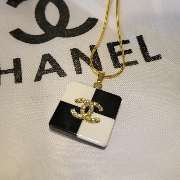 LUX Black and White Checkered Charm/Pendant - Picture 2 of 7